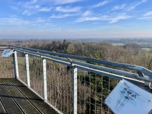 Wandeling op de Lonsberg in Hezingen